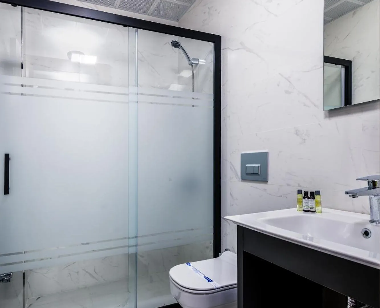 Sh Hotel Business İzmir