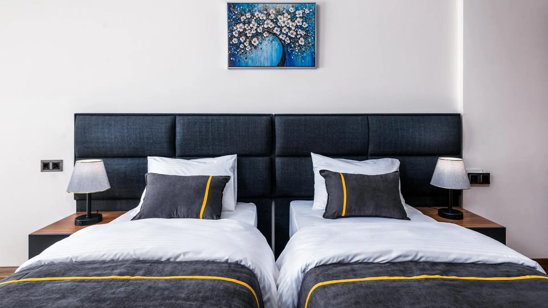 Sh Hotel Business İzmir