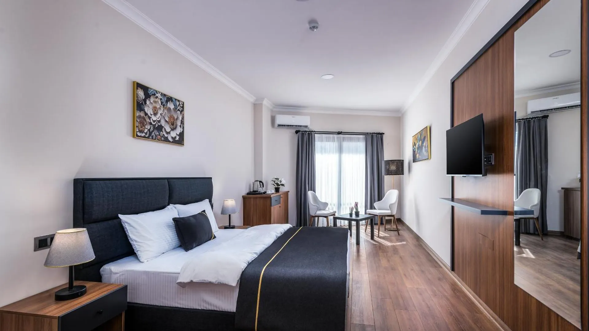 Sh Hotel Business İzmir