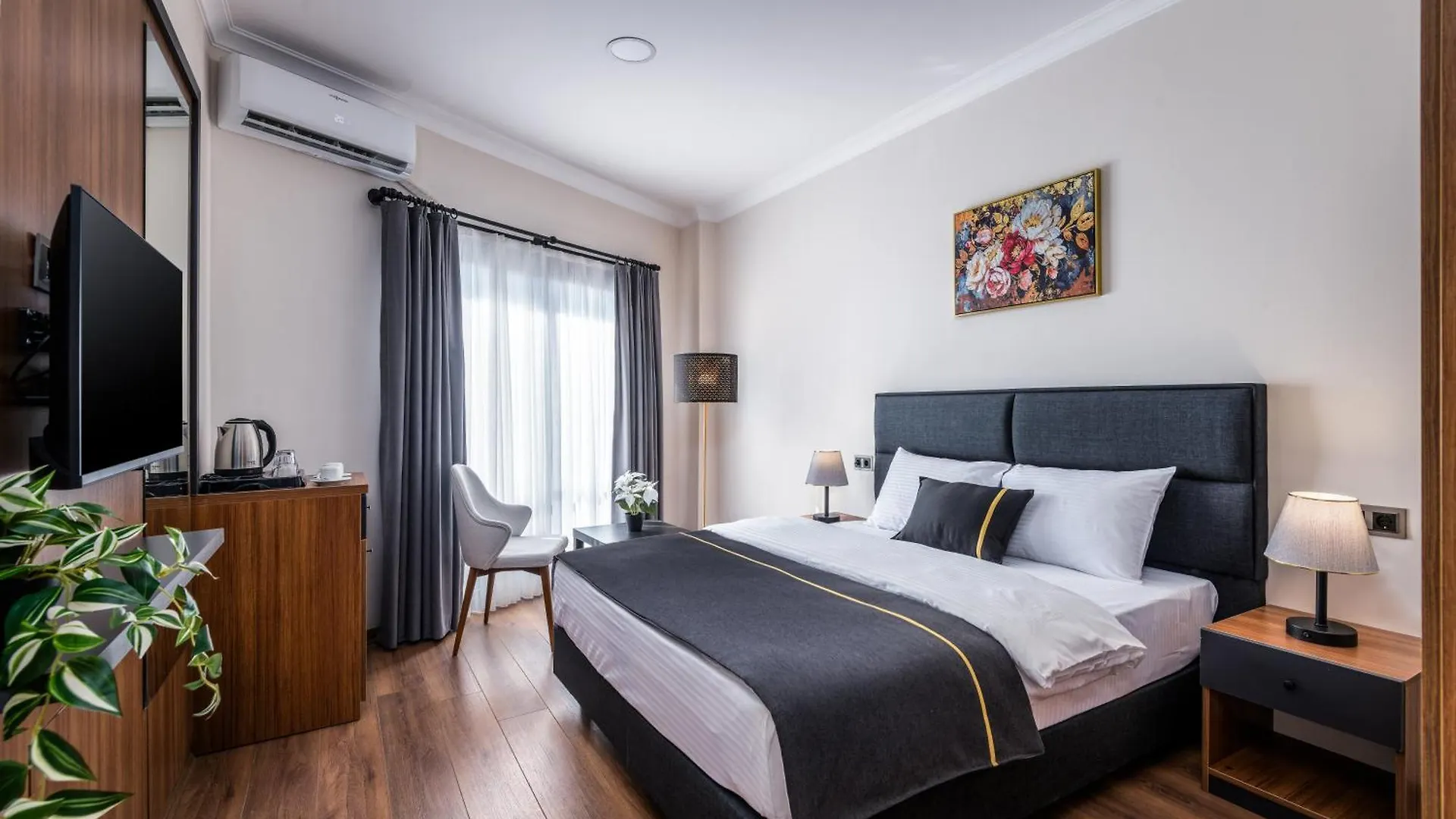 Sh Hotel Business İzmir